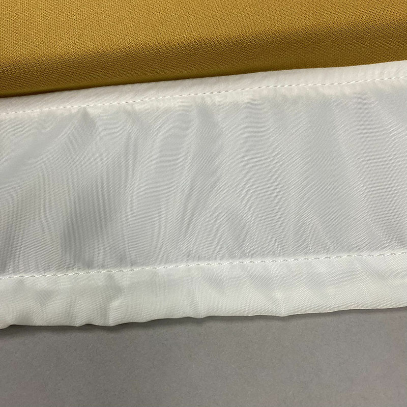 1 (1) 1 (1)