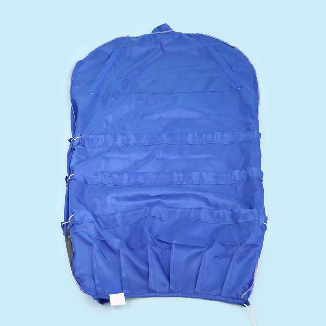 Des tissus en polyester/aramide sont disponibles pour la machine de soufflage de v&ecirc;tements Sailstar SFF20