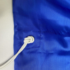 Le finisseur de v&ecirc;tement en polyester bleu peut &ecirc;tre install&eacute; sur la couverture du finisseur de formulaire PONY MG